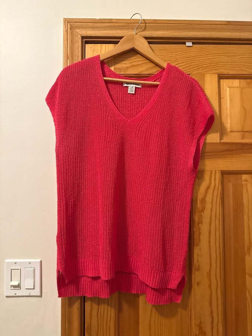 Tommy Bahama Bright Pink Marlina Linen Blend Tape Yarn V-Neck Sweater Vest